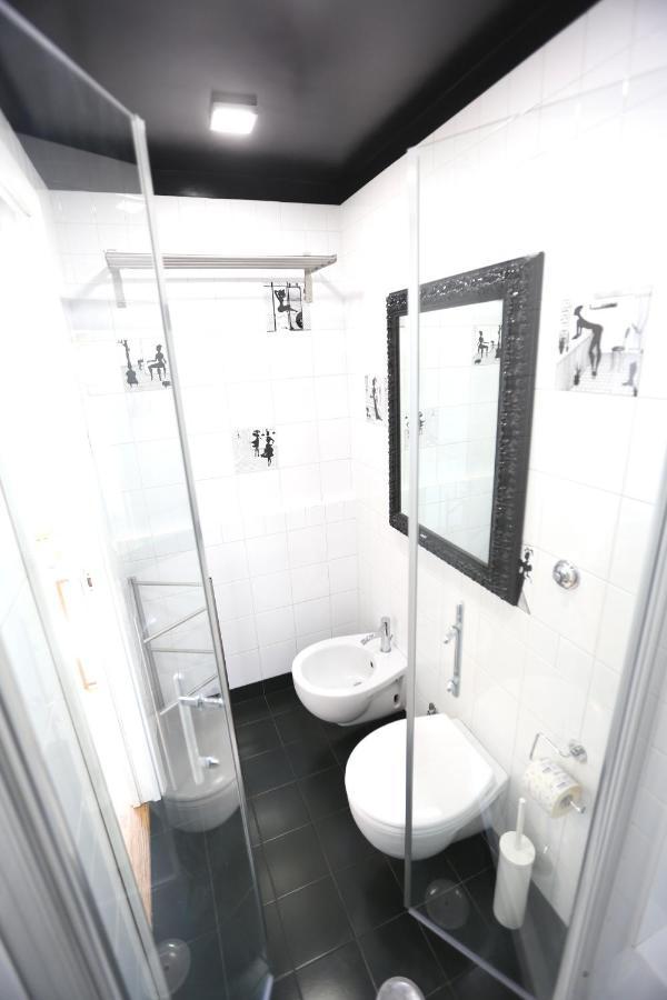 Kiss Me Rome Luxury Rooms 外观 照片